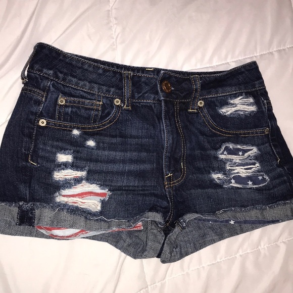 Dark wash American Eagle shorts - Picture 1 of 6